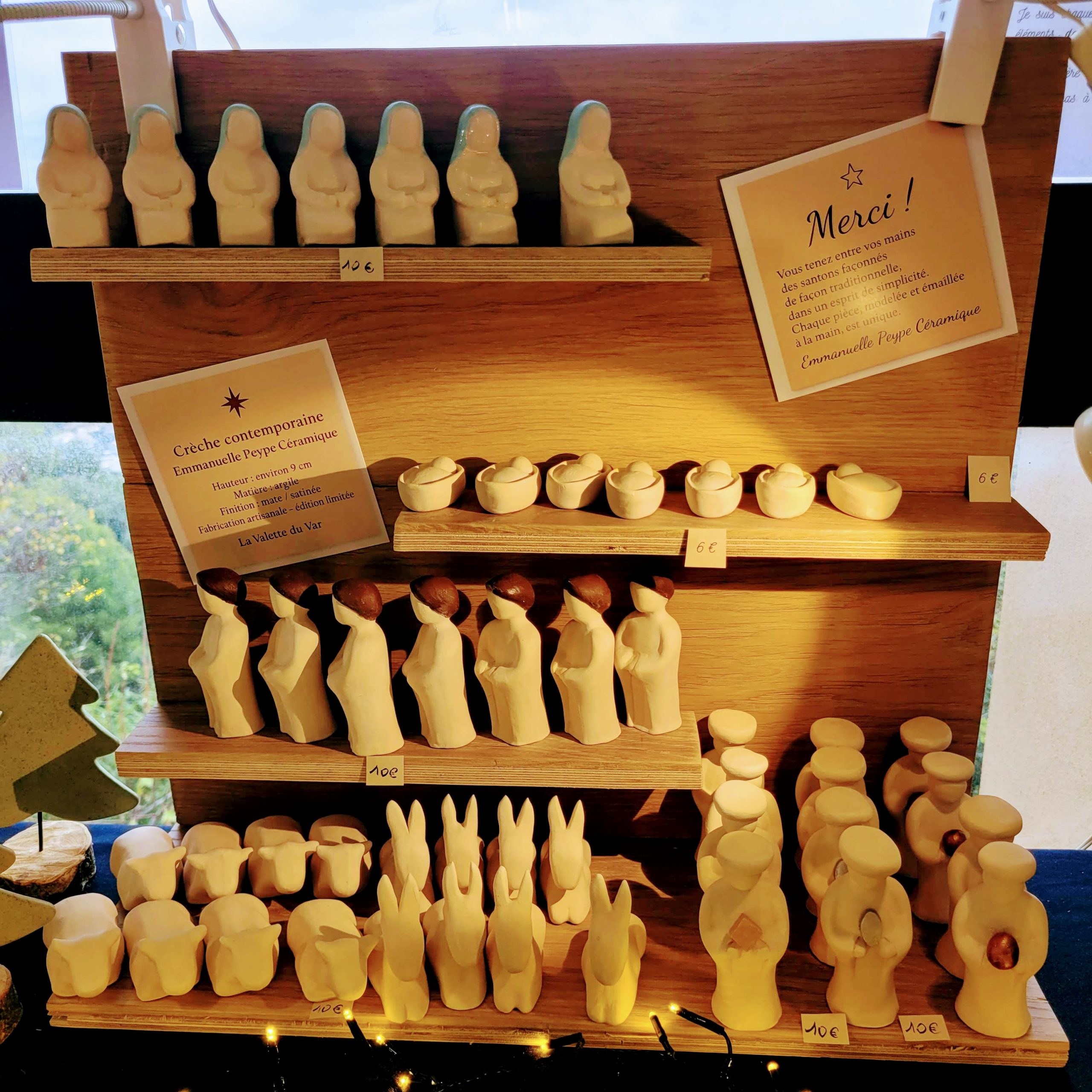 CRECHE DE NOEL ARTISANALE CONTEMPORAINE – Image 4